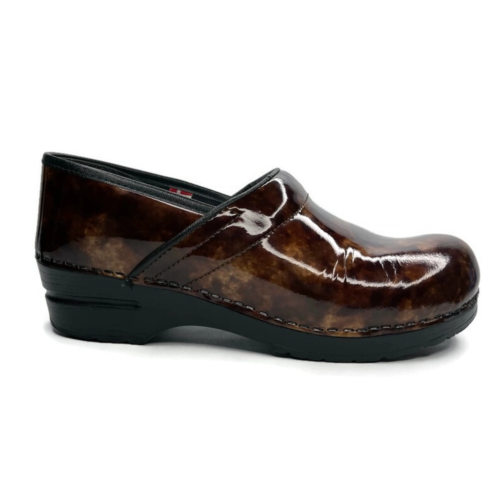 Sanita Professional Ariana Brown Patent Ladies Stapled Clogs Size 41